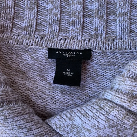 Ann Taylor cardigan sweater size medium - Picture 6 of 13